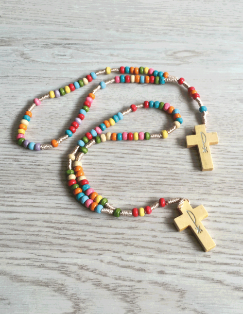 Rosario multicolor pequeño para niños