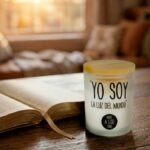 Vela "Yo soy la luz del mundo"