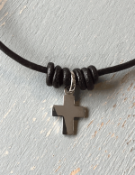 Colgante con cruz de plata lisa 15mm