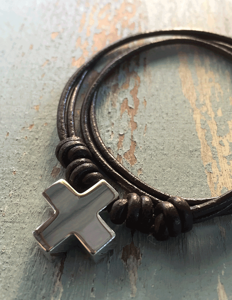 REF-101417-B_6be32b066f7b59775f31e57680654f0f Colgante con Cruz de plata hueca 17mm - Imagen 1