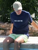 Camiseta "Have a God time" azul