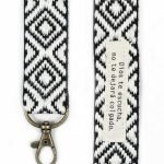 Cuelgamóvil Blanco y Negro