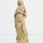 Figura Virgen del beso madera natural