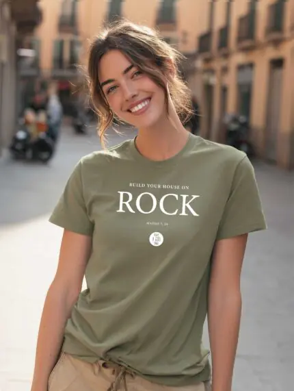 Camiseta "Build your house on ROCK"